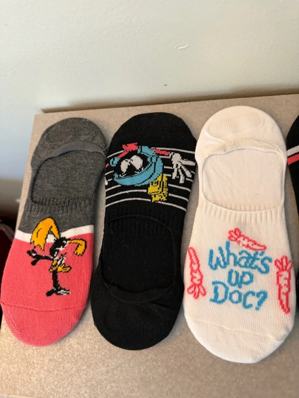 9-pairs Looney Tunes No-Show Socks Tweety, Bugs & Friends - Multi Color FUN